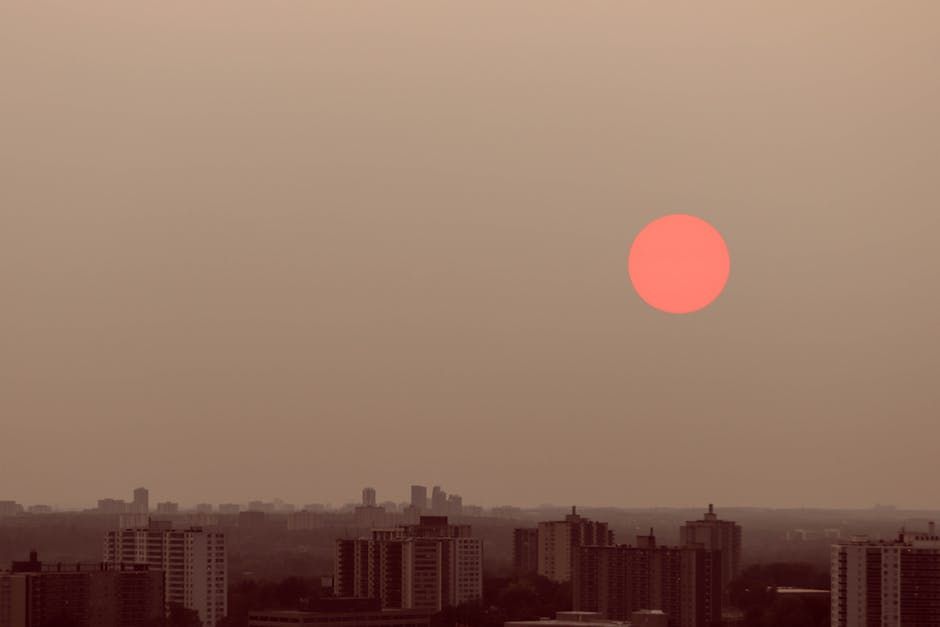Environment Canada Issues First GTA Heat Warning of 2026