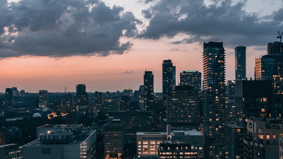 Toronto Home Invasions Are Spiking in Wealthy Neighbourhoods — Here's What Residents Are Doing