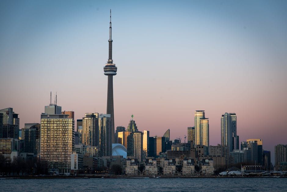 Toronto's Best Events This Week: Asian Night Market, Tulips & More