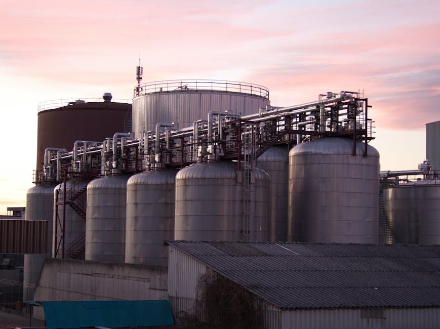 1 Dead, 9 Missing After Chemical Tank Implodes at Washington Paper Mill