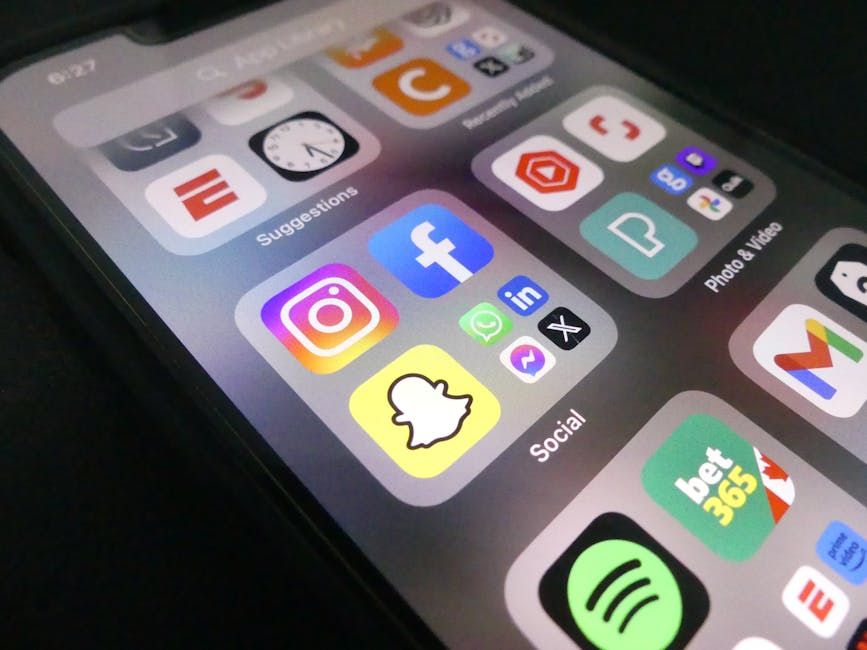 Indigo App Unifies Mastodon and Bluesky Into One Social Feed