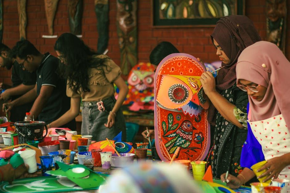 Arts Court Launches Free Art Classes for Ottawa's Homeless Community