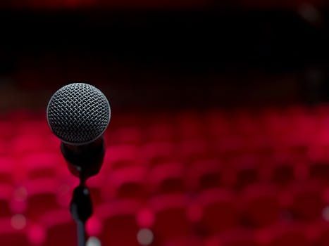 Buzzing with Laughs: 'The Birds and The Bees' Takes Flight at Ottawa Little Theatre