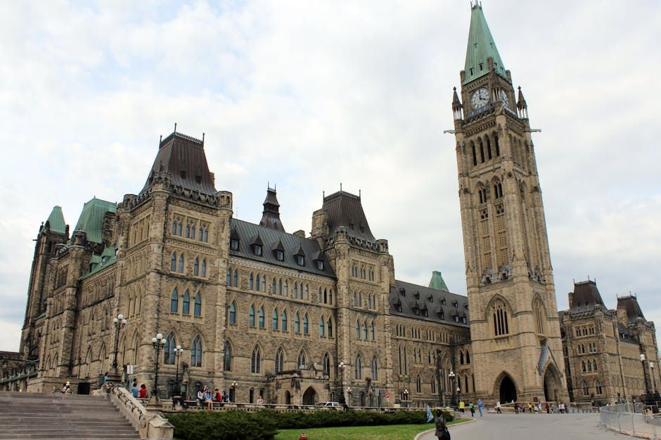 Ottawa Faces Public Service Hiring Push to Support Military Mobilization Plan