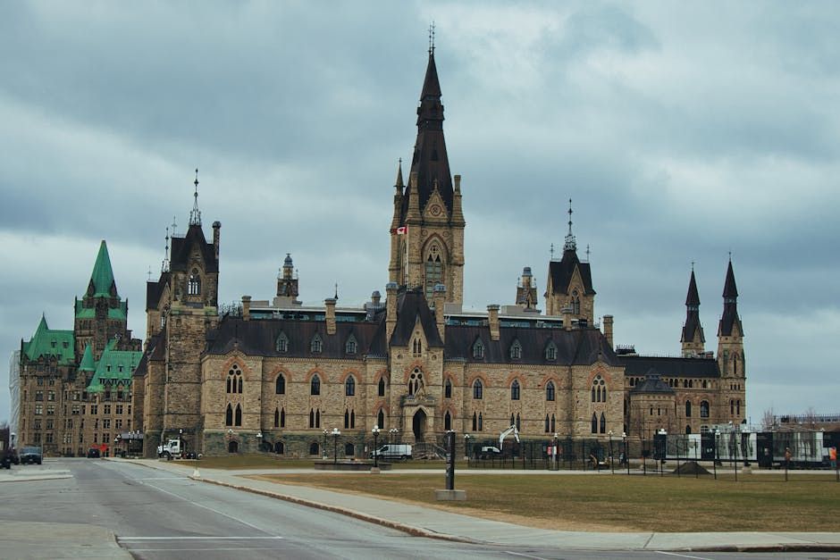 Ottawa and Ontario Municipalities Hit 'Critical' Point Over $4B Funding Gap