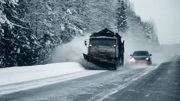 Why Ottawa Drivers Trust Ontario Towing When It Matters Most