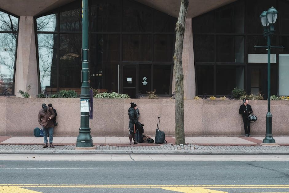 Ottawa's Public Servants Are Heading Back to the Office — And Back to the Bus
