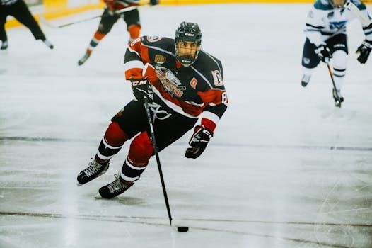 Senators Lock Up Stephen Halliday on Two-Year Extension