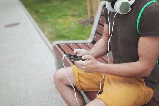 Spotify Now Lets You Listen to Magazine Articles From Rolling Stone, Vogue, Wired, and More