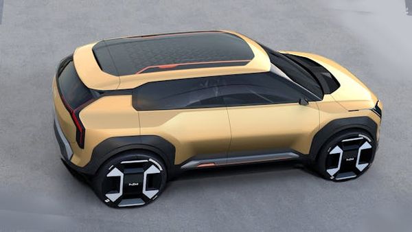 Volvo Teases New Affordable EV After Scrapping the Troubled EX30